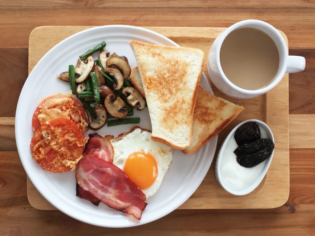 朝食はとっても大事！！フライパン1つで作る「朝ごはんプレート」page-visual 朝食はとっても大事！！フライパン1つで作る「朝ごはんプレート」ビジュアル